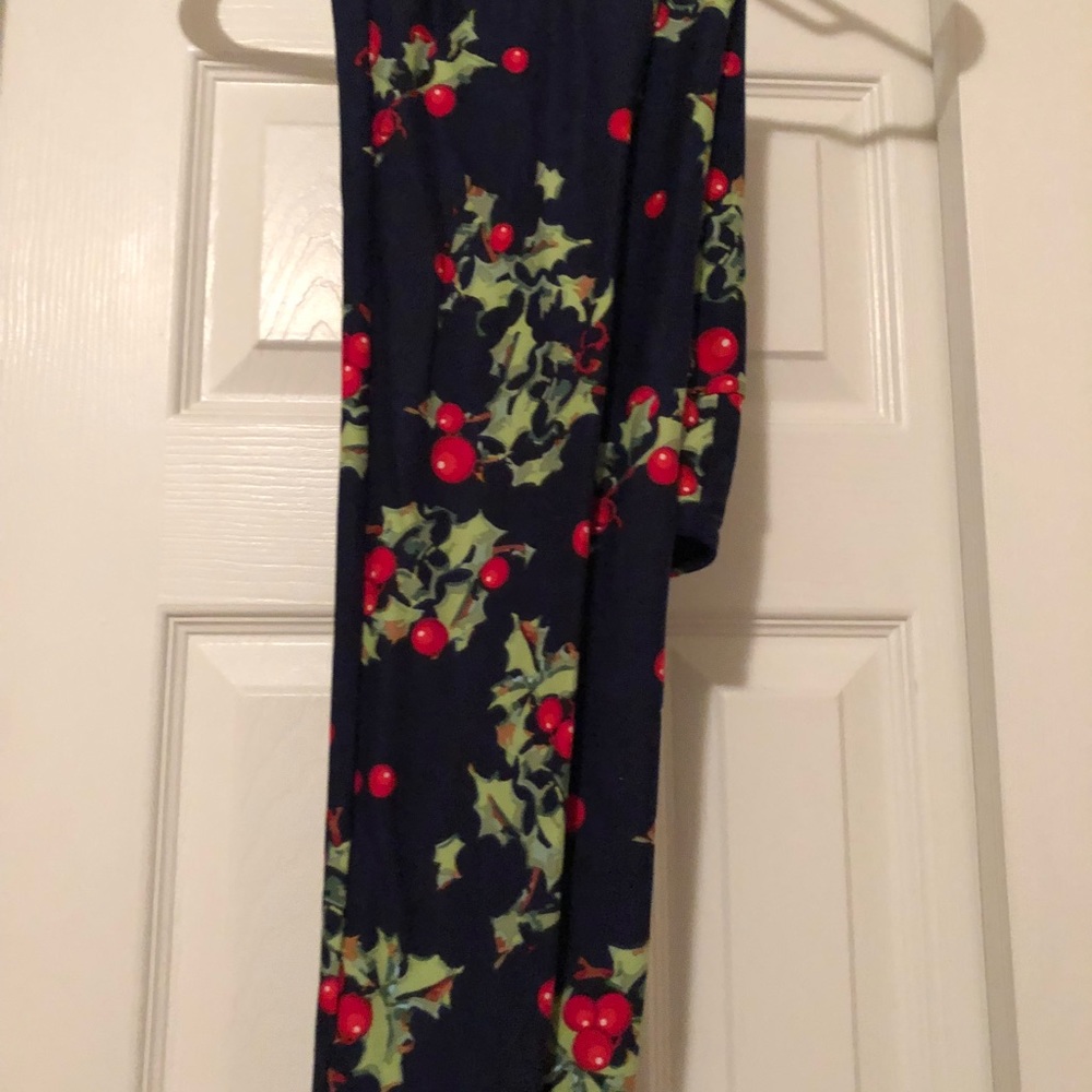 LuLaRoe Christmas leggings
